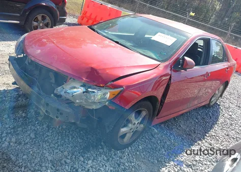 2014 Toyota Camry Se z USA, uszkodzony, nr VIN 4T1BF1FK5EU837862